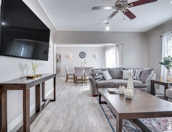 7 Mi to Downtown: East Los Angeles Apartment 2