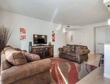 Modern Condo Near Convention Center 5