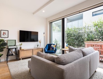StayCentral - Brunswick Boutique - Brunswick Rd, Brunswick - 2 bedrooms, 2 Beds, 1 Bathroom and free street parking 5