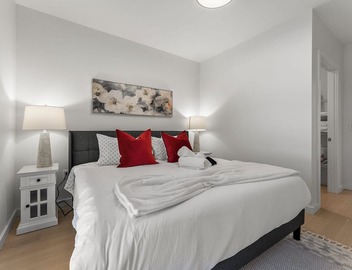 Luxury 1BR Near Broadway Southie mrw0 4