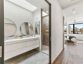 Live the Penthouse Dream – Luxe, Views & Vibes in Iconic North Beach 2