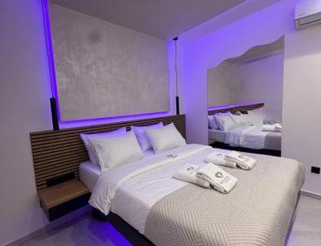Black Diamond Airport Luxury Pool Suites 2