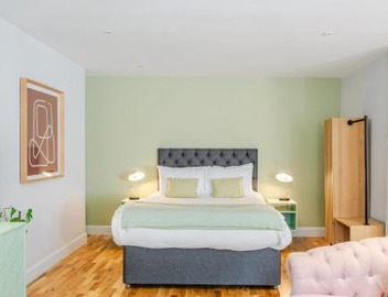 Dragon Suites Luxury Serviced Apartments at Alva Street 5