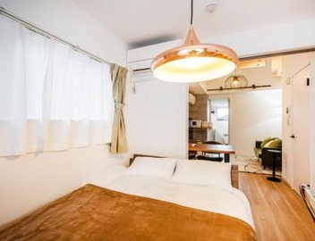 Within walking distance of Nakameguro, 6 mins by Shibuya Train, 7 mins on foot from Yutenji Station, 1 min on foot to a supermarket, Long-term stays, Max 4 people 4