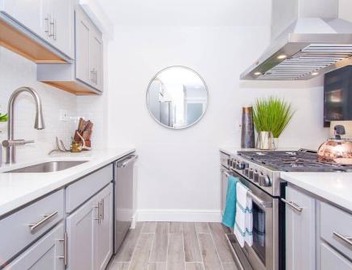 Cozy Apartment Near T 2