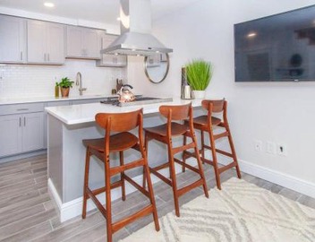 Cozy Duplex Near T 3