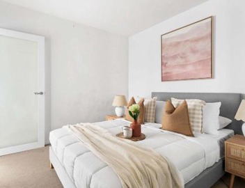 Bright 2BR Apartment Close to the Yarra 2