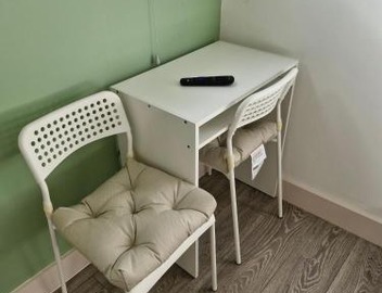 Studio - Sleeps 2 - WiFi - Free Secure Parking 2
