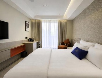 Grand Continent Hotel, Near Sector 44, Gurugram 4