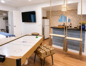 Beach Home with Gym and Cuddle Couch 4