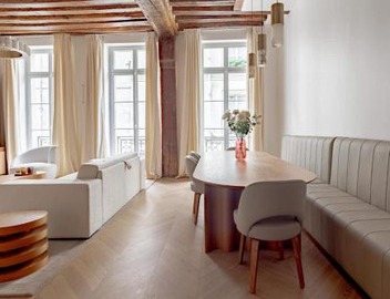 Stylish Rue des Rosiers Gem Brand New 2-Bedr 2