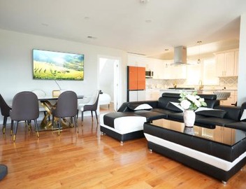 Coastal Stay 2 Modern Ocean View Apartments Walk to Beach 4 Free Parking Spaces 4