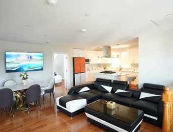 Coastal Stay 2 Modern Ocean View Apartments Walk to Beach 4 Free Parking Spaces 5