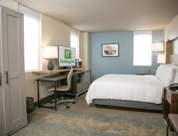 Holiday Inn Metairie New Orleans by IHG 4