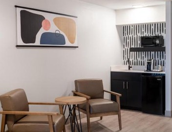 Atwell Suites Austin Airport by IHG 3