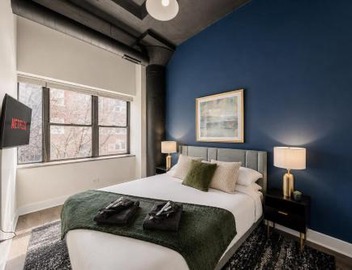 Cozy 3BR City Living in South Loop Near McCormick Place, Soldier Field & Lakefront 5