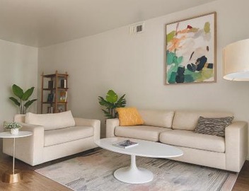 Serene King Bed Condo, MDR 2
