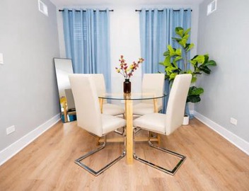 Modern 3BR Chicago Downtown Apartment Near Loyola University & Lakefront 2
