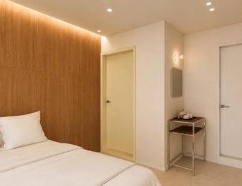 Monday Mansion Hotel 3
