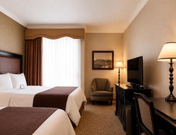 The Inn at UCLA 2
