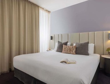 The Sebel Melbourne Docklands Hotel 3