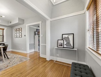 Steps to the Lakefront! This Uptown Beauty is Everything You Need for a Perfect Chicago Getaway condo 5