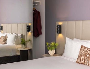 The Sebel Melbourne Docklands Hotel 4
