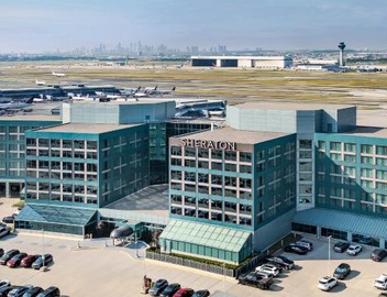 Sheraton Gateway Hotel in Toronto International Airport 3