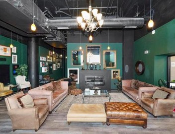 Convenient 2BR Suite in Prime Location with Gym Access & Optional Parking Near McCormick Place and Soldier Field 4