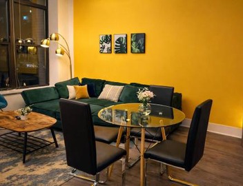 Convenient 2BR Suite in Prime Location with Gym Access & Optional Parking Near McCormick Place and Soldier Field 3