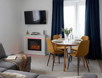 Winter Warsaw 2-Bedroom Apartment with City View Central 4