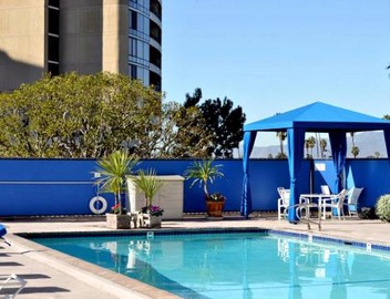 Three Bedroom Residence with Panoramic Water Views 2