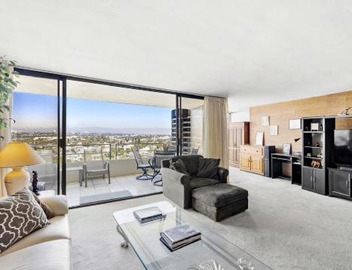 Three Bedroom Residence with Panoramic Water Views 4