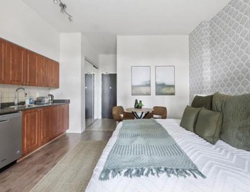 Cozy City Studio Near Budweiser & BMO Stadium 4
