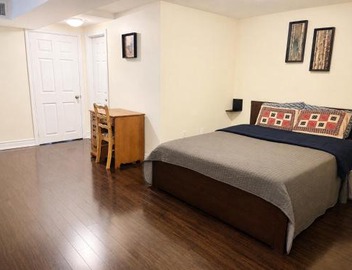 Affordable Spacious Private Suite & Ensuite Bath & Free Parking Near Toronto Pearson Airport 4