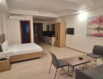 Star Suites Best Hotel near Medanta Hospital or near me 5