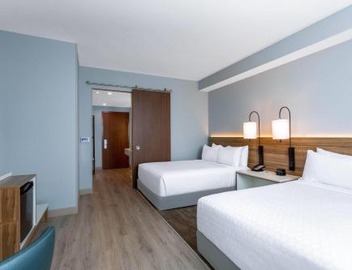 Wyndham Garden Miami International Airport 5
