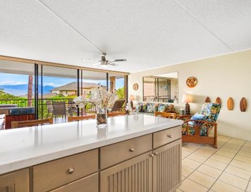 South Kihei condo with pool, hot tub & lanai 3