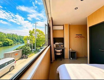 马蒂斯酒店 上海浦东机场店 Matisse American Graffiti Style Hotel Shanghai & Free Airport Pick-up & Drop-off 24 &7 Service500 meters straight from Airport beautiful courtyard laundry service 2