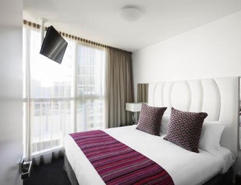 The Sebel Melbourne Docklands Hotel 5