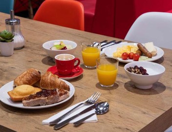 ibis Paris Canal Saint Martin 4