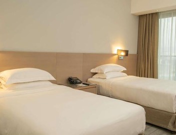 Novotel Muscat Airport 4