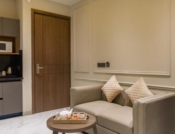 Alaya Stays Luxora Suites, Golf Course Rd near galleria 5