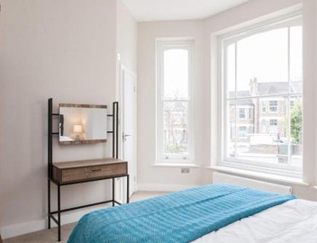 Beautiful 2 bed terrace flat close to Greenwich - Pass the Keys 3