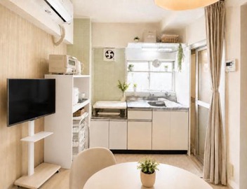 Kawaii House Tokyo Shin-Okubo 45 square meters and has 3 beds 3