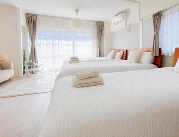 Kawaii House Tokyo Shin-Okubo 45 square meters and has 3 beds 2