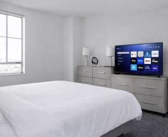 Spacious 2 Bedroom 2 Bathroom Unit Great Location 2