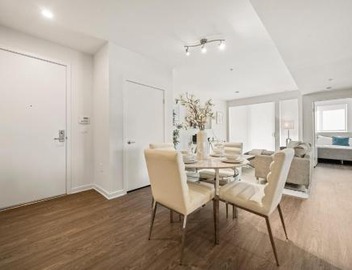 Santa Monica Coastal Retreat with Free Parking Minutes Walk to the Beach 3