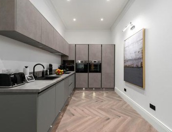 Luxury Georgian City Retreat by Sovo Apartments 5