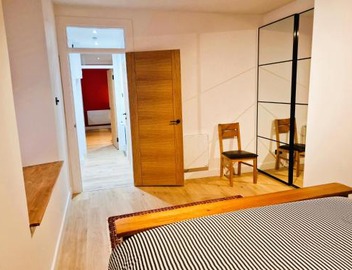Centre of Edinburgh's Historic Old Town - Blair Street - Sleeps 4 2